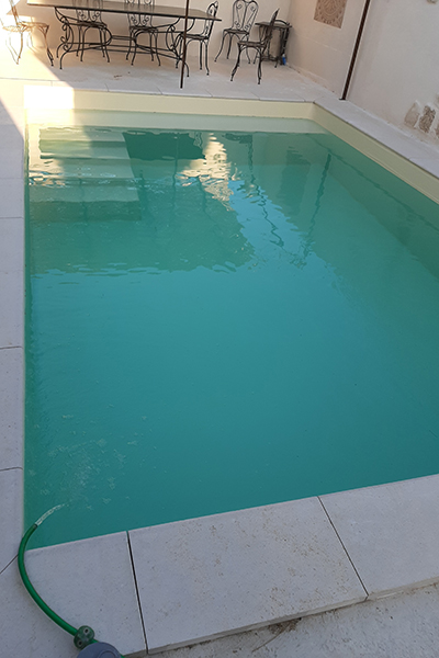 amenagement exterieur Bouches-du-Rhone-renovation de piscines PACA-paysagiste Arles-pose de liner Camargue-entretien de jardin Alpilles