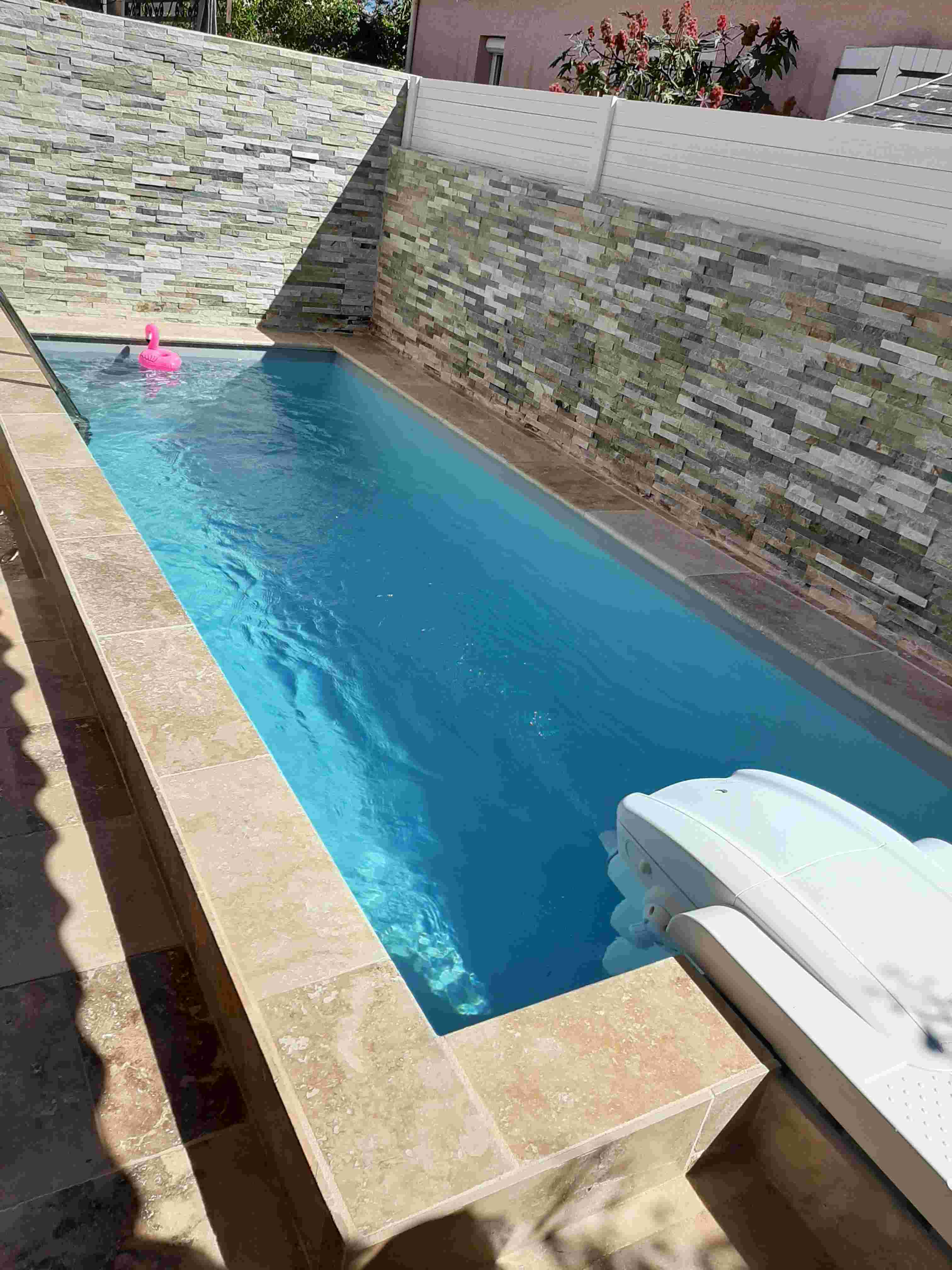 amenagement exterieur Bouches-du-Rhone-renovation de piscines PACA-paysagiste Arles-pose de liner Camargue-entretien de jardin Alpilles